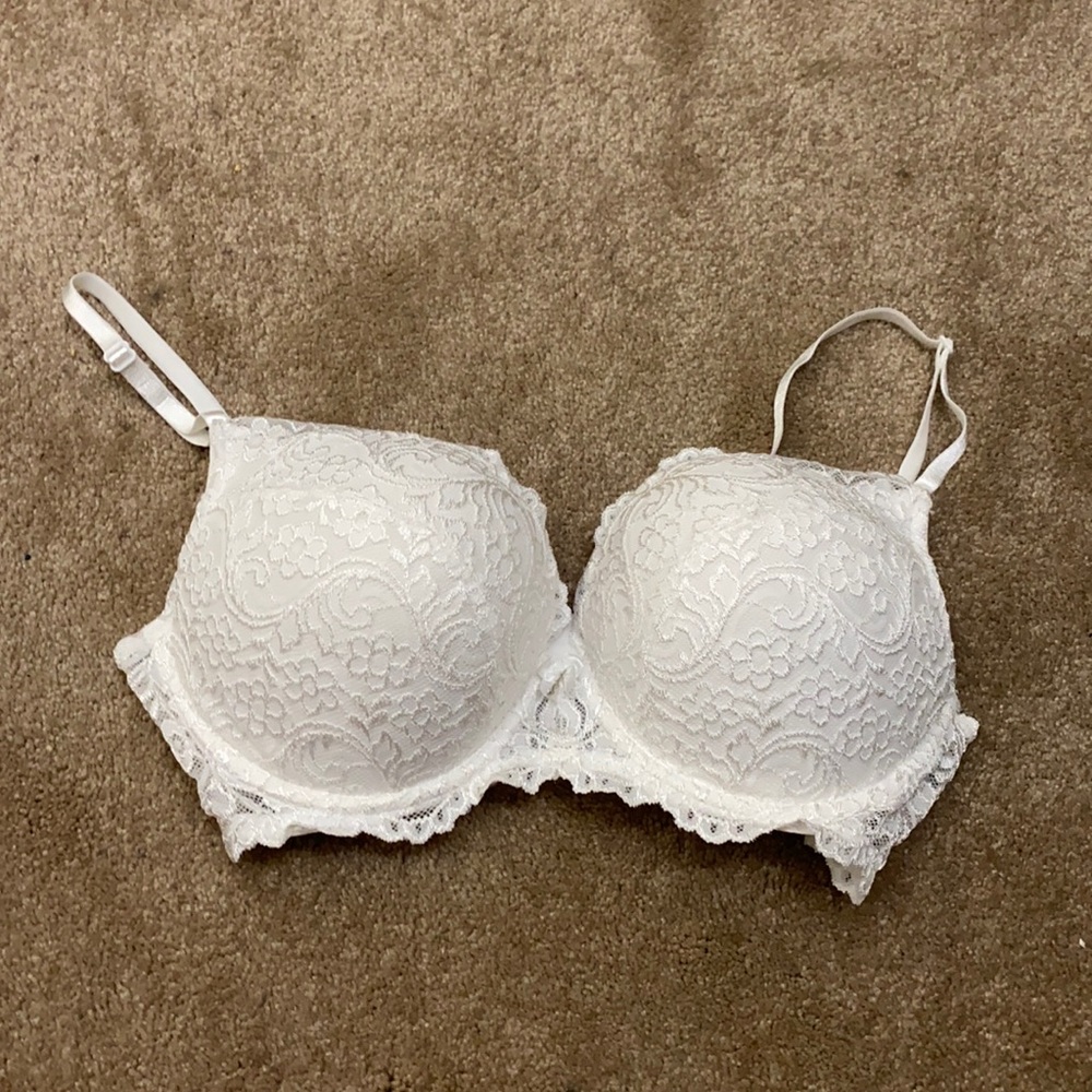 Smart & sexy White Lace Push-Up Bra